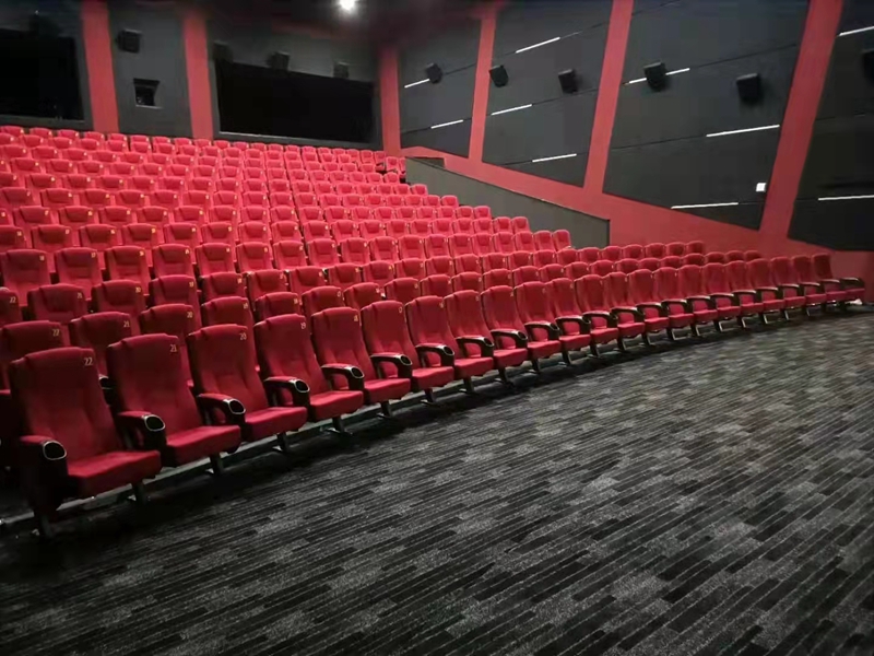 1633687253647660.jpg 影院.jpg